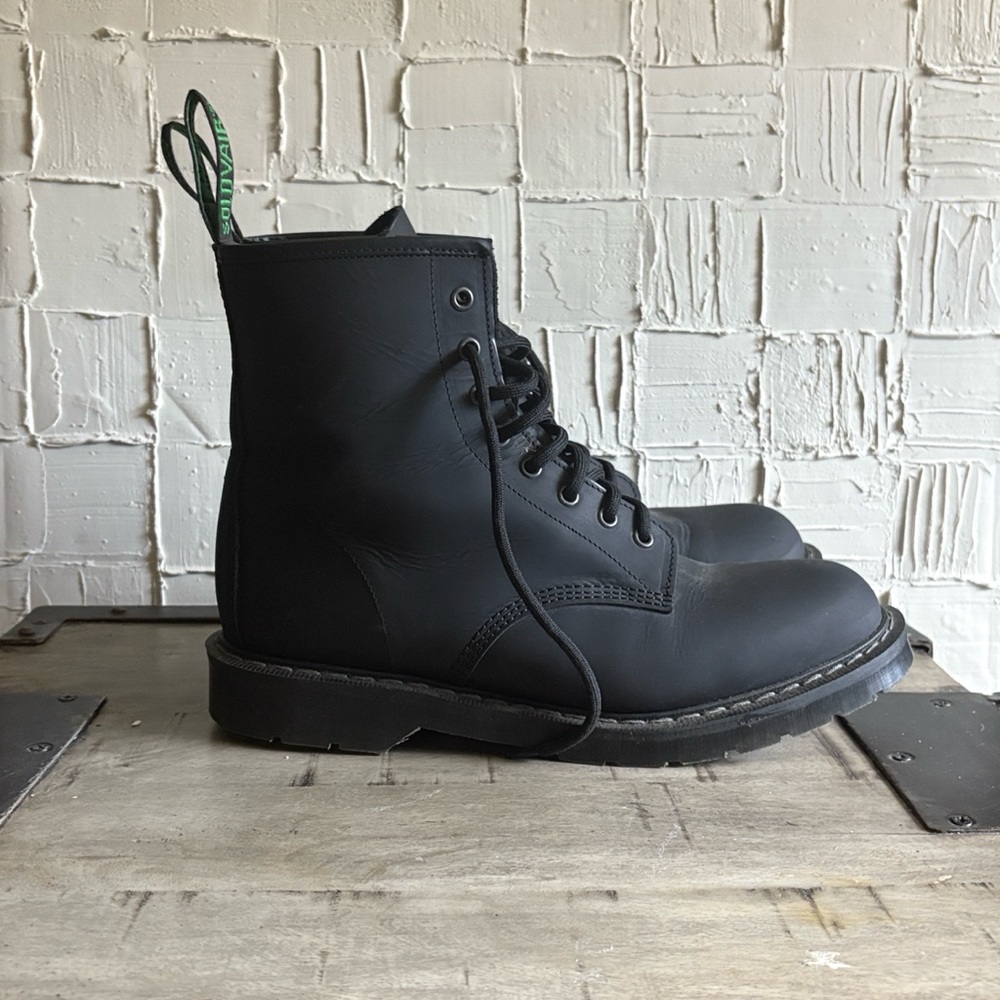 Solovair 8 eye rub off Derby boot